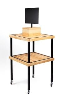 Çam Ahşap Tablalı Çerçeveli Metal Teşhir Standı